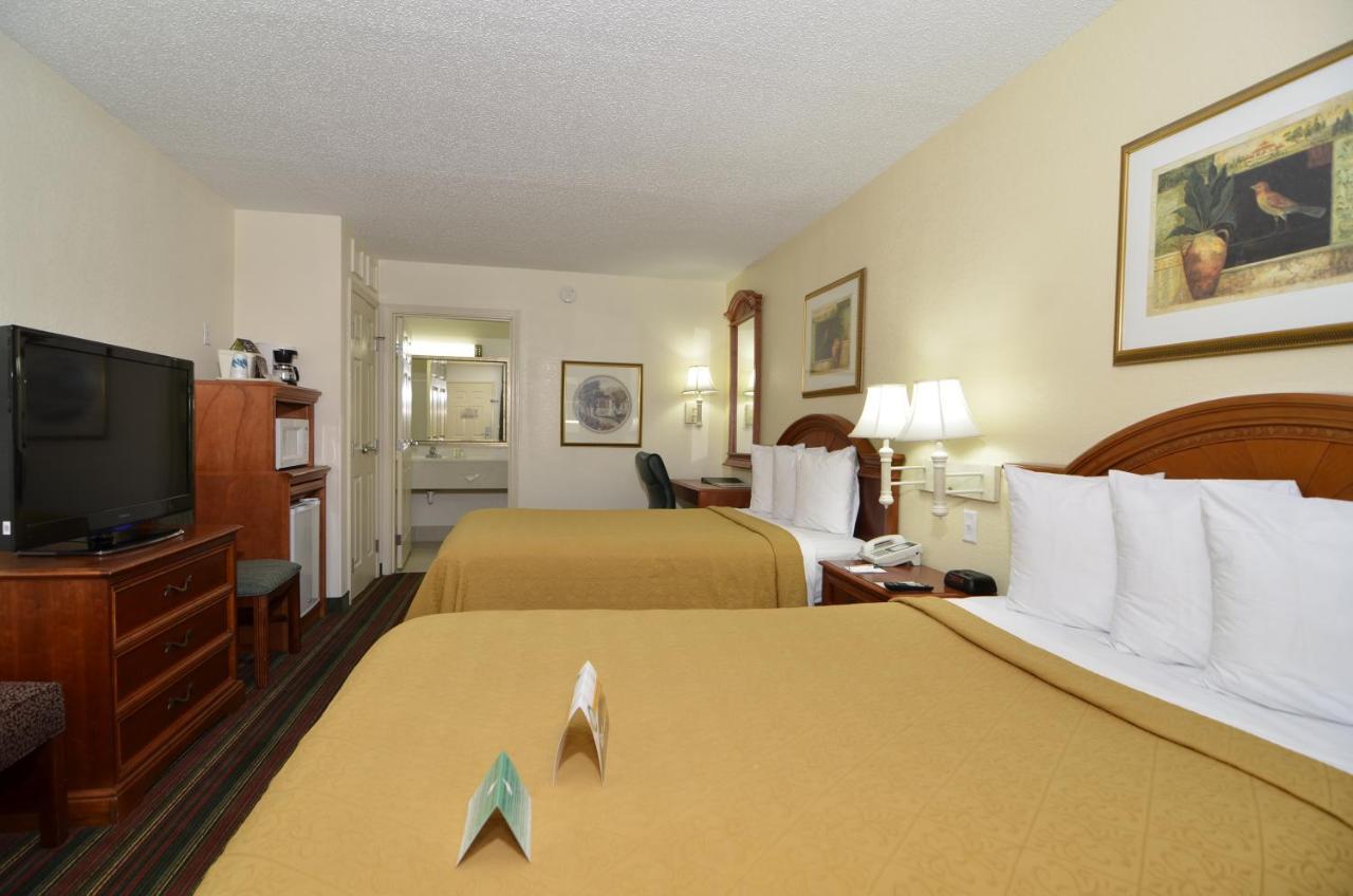 Quality Inn & Suites Biltmore East Άσβιλ Εξωτερικό φωτογραφία