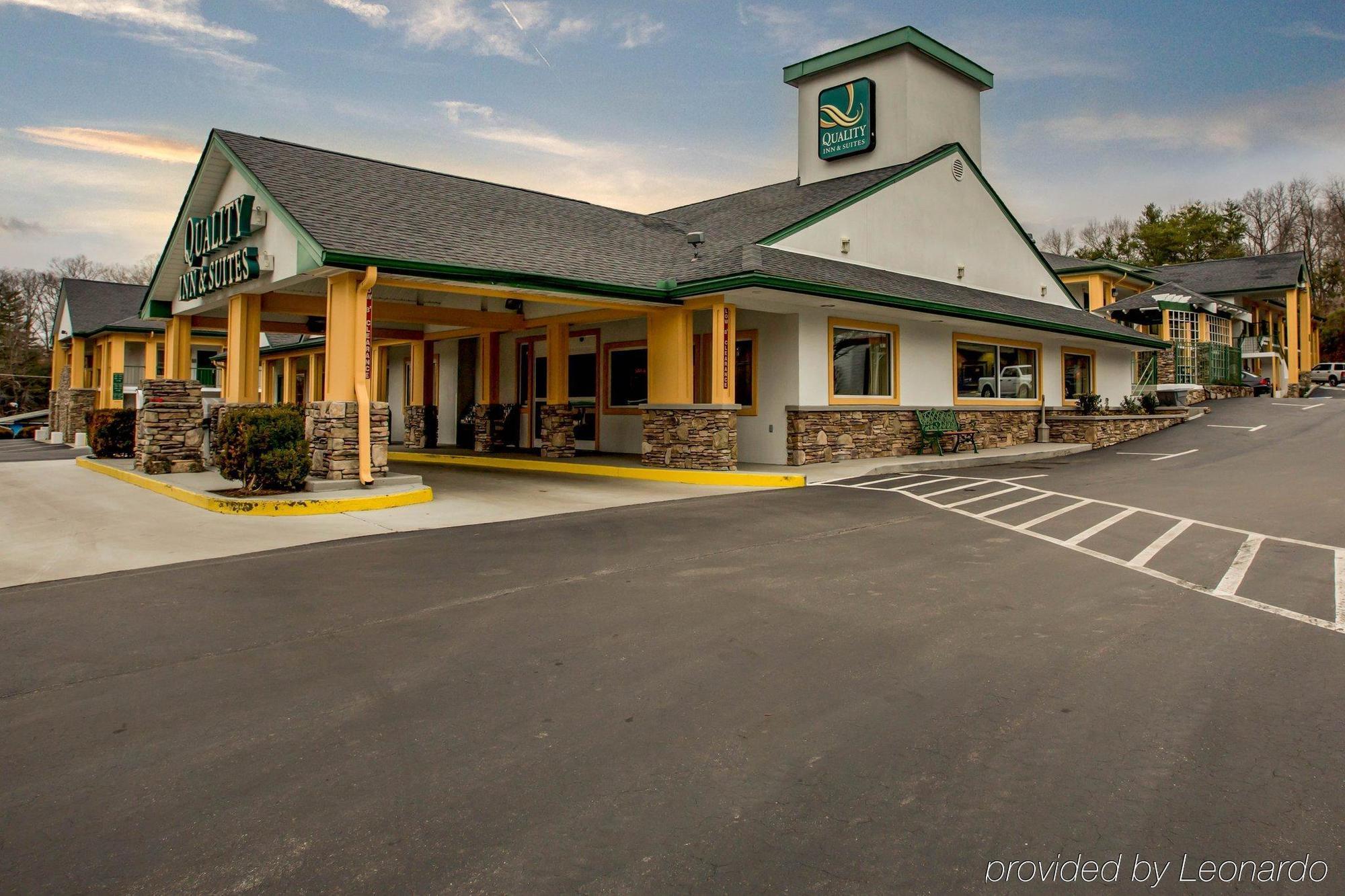 Quality Inn & Suites Biltmore East Άσβιλ Εξωτερικό φωτογραφία