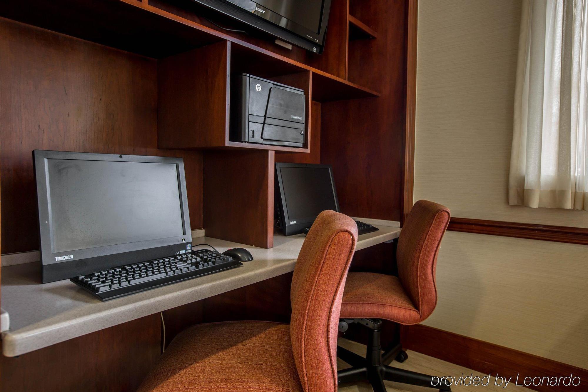 Quality Inn & Suites Biltmore East Άσβιλ Εξωτερικό φωτογραφία