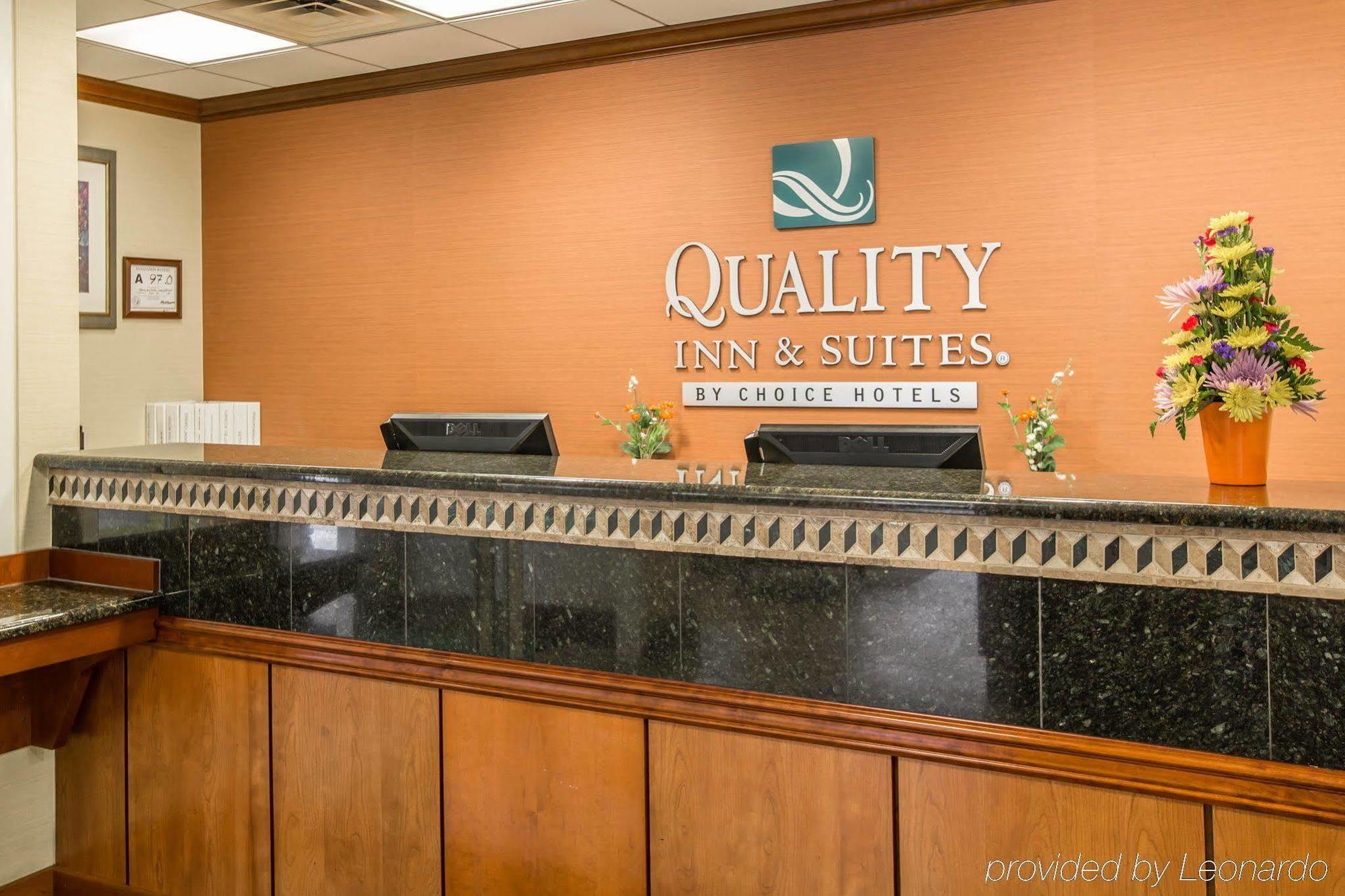 Quality Inn & Suites Biltmore East Άσβιλ Εξωτερικό φωτογραφία