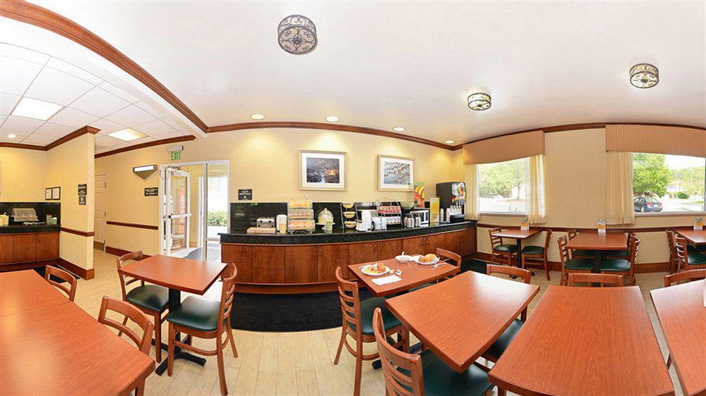 Quality Inn & Suites Biltmore East Άσβιλ Εξωτερικό φωτογραφία